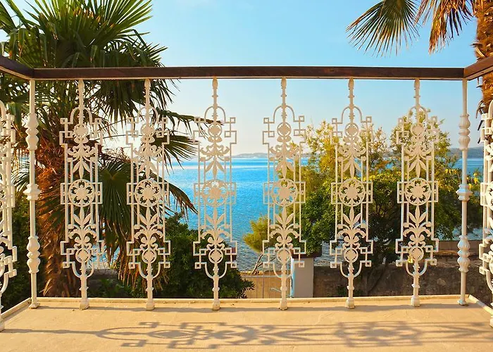 Agnes וילה אורביץ